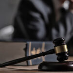 Переваги співпраці з адвокатом, що спеціалізується на військових справах